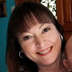 Meet your Posher, Delia